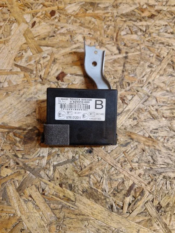 Alarm control unit/module – Toyota Avensis T270 (2012-2015)