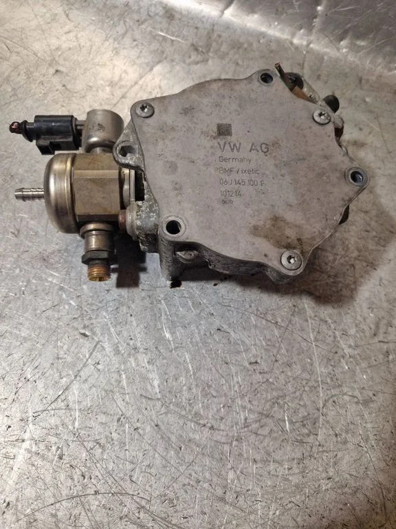 Vaakumpump 06J145100F