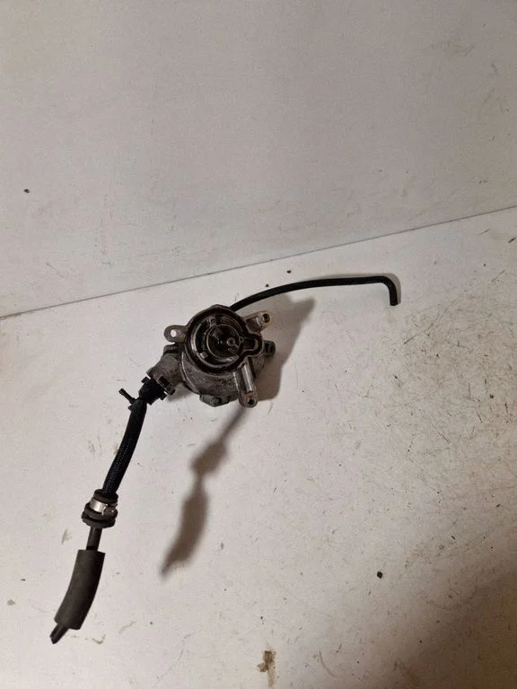 Vacuum pump – Volvo S60 (2005-2010)