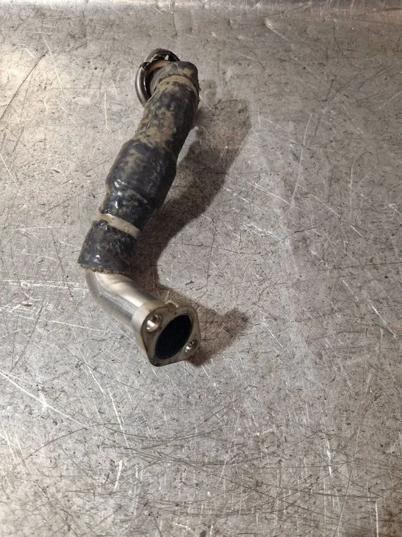 EGR valve line/pipe/hose 04B131521G