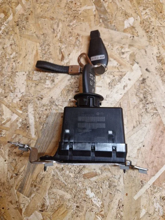 Ignition lock P68210155AB