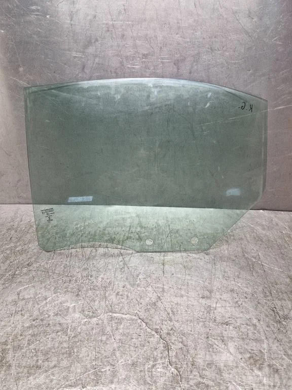 Rear door window glass 43R009007