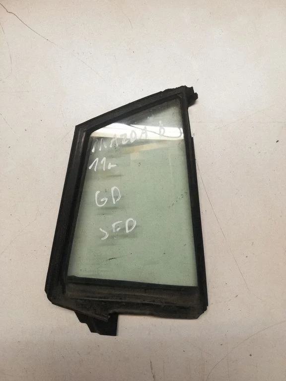 Rear vent window glass – Mazda 6 (2008-2013)
