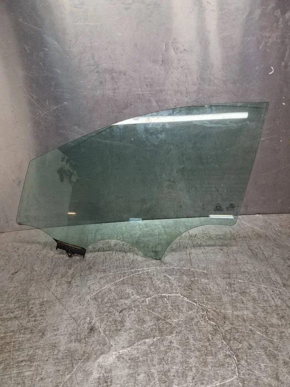 Front door window glass four-door DOT24M25AS2