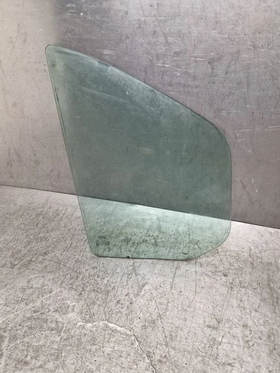 Front door vent window glass four-door – Ford Transit Custom (2013-2023)