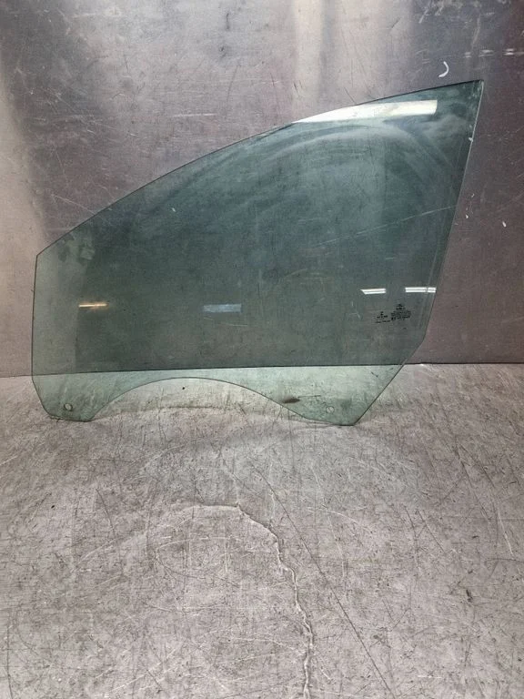 Front door window glass four-door – Ford Fusion II (2013-)