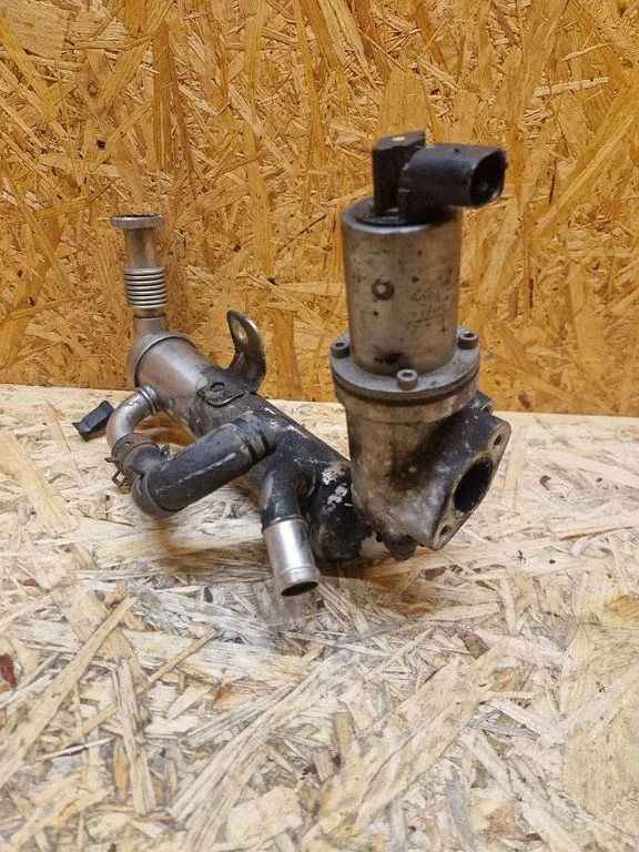 EGR vārsts 284102A300