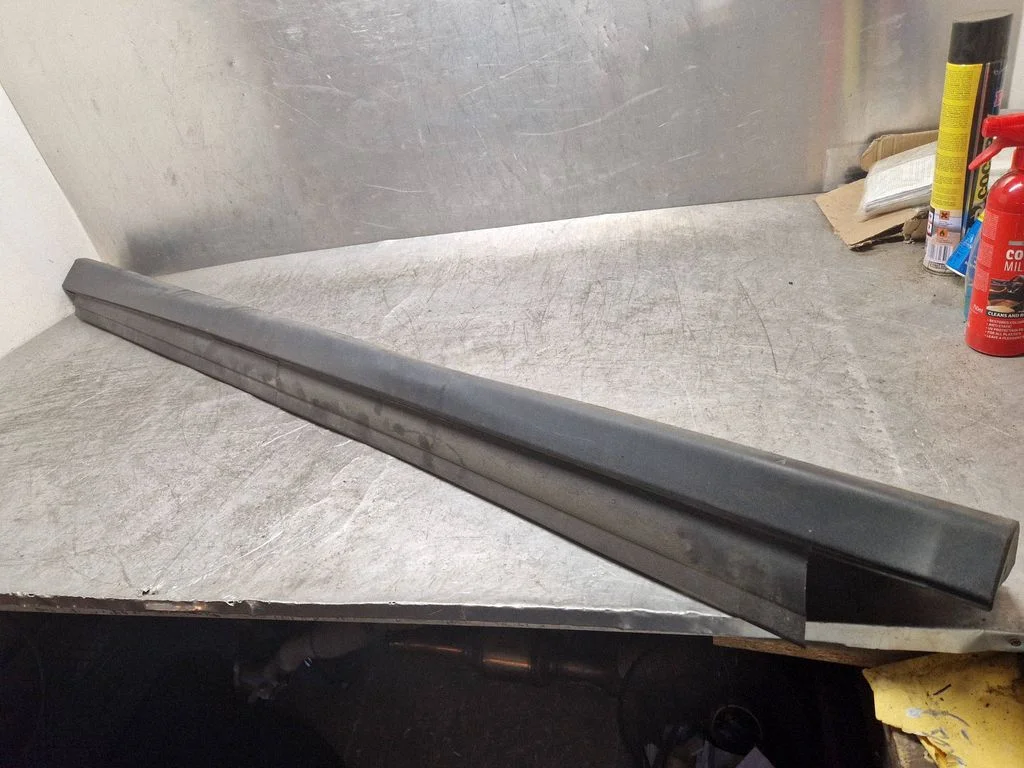 Sill AM51R10259A