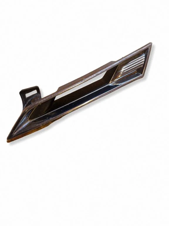 Front grill 623871AT0A