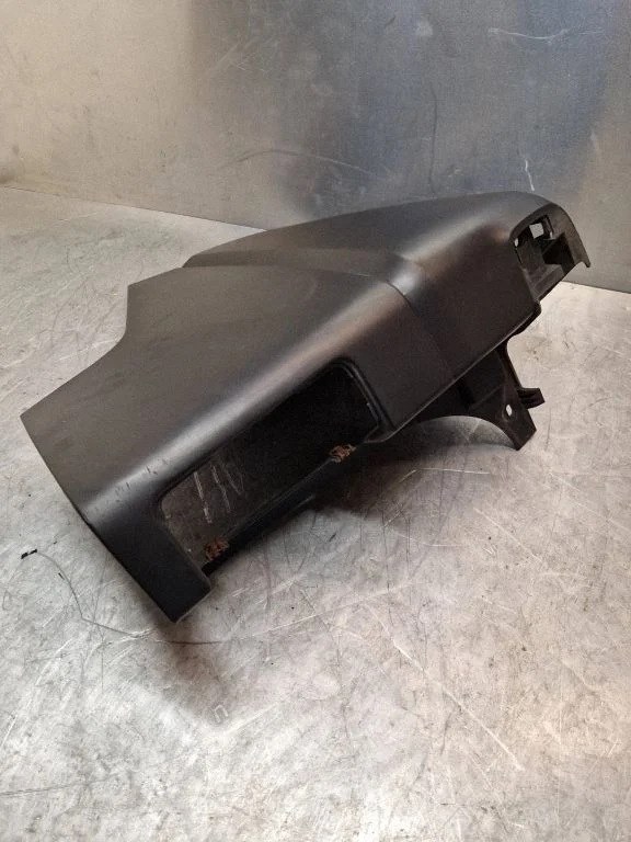 Rear bumper corner part panel trim – Nissan NV300 (2016-)