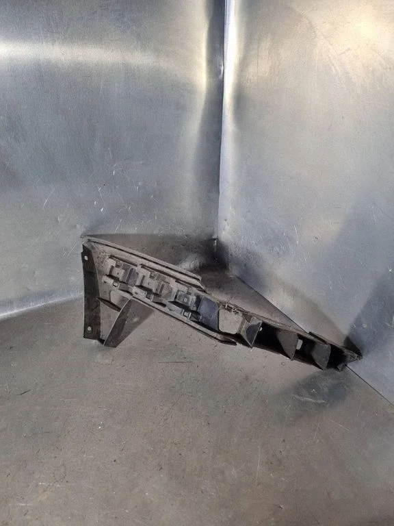 Bumper support mounting bracket corner – Volkswagen Touran I (2003-2010)