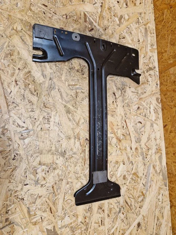 Battery bracket BK3T10A721