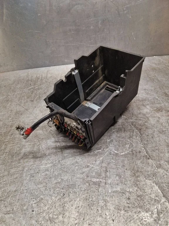Aku kast – Ford C-MAX II (2010-2019)
