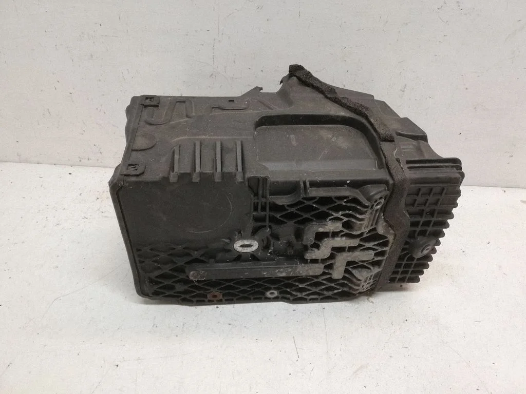 Aku kast – Volvo S60 (2014-2018)
