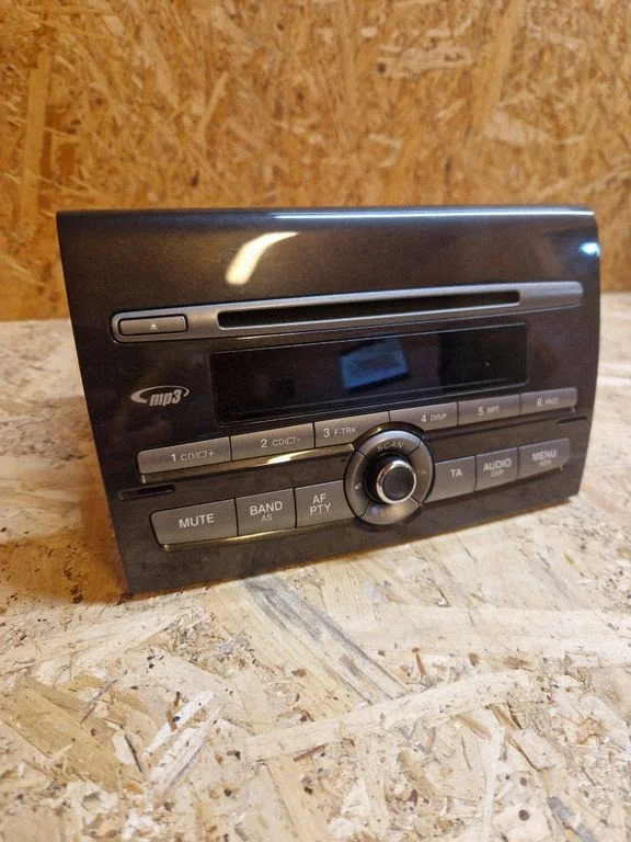 Radio/CD/DVD/GPS head unit 735484418