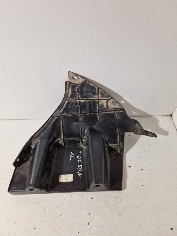 Other under body part 86696D7000