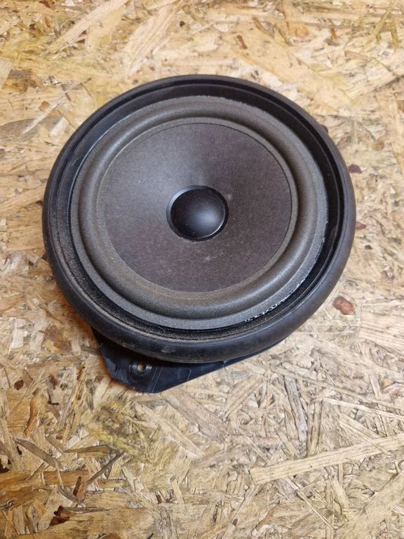 Front door speaker 8E0035411