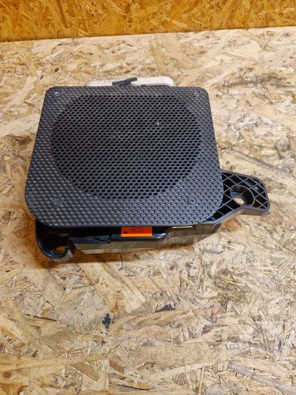Subwoofer speaker – Mini Cooper Countryman R60 (2011-2016)