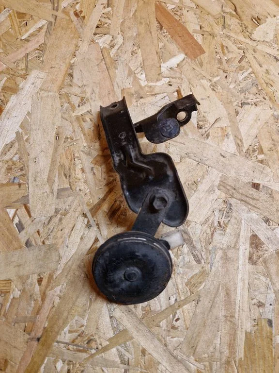 Horn signal – Honda CR-V (2013-2016)
