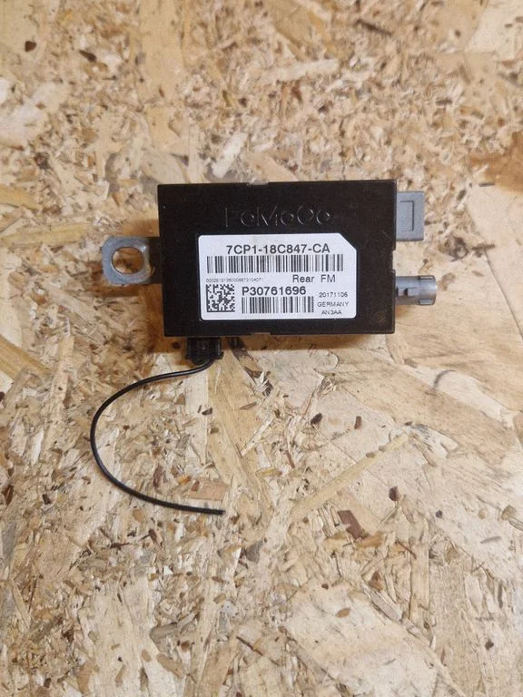Aerial antenna amplifier P30761696