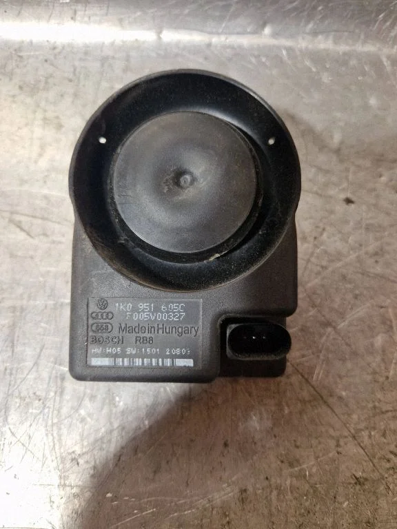 Alarm system siren 1K0951605C