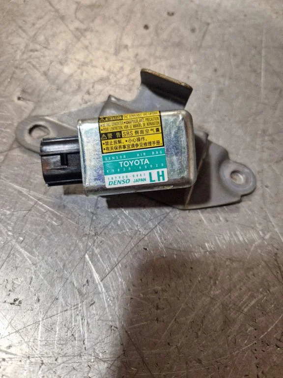 Airbag deployment crash/impact sensor 8983060020