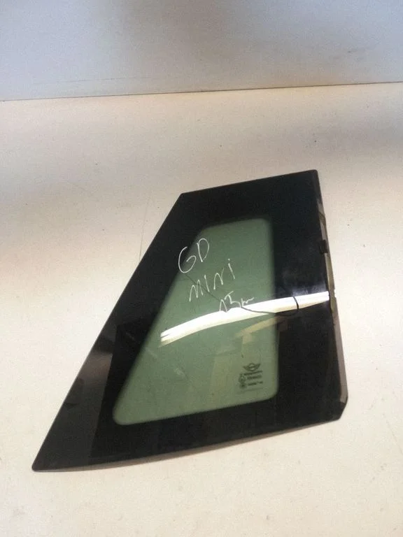 Rear side window 43R006723