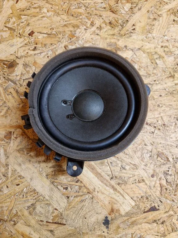 Rear door speaker 30657445