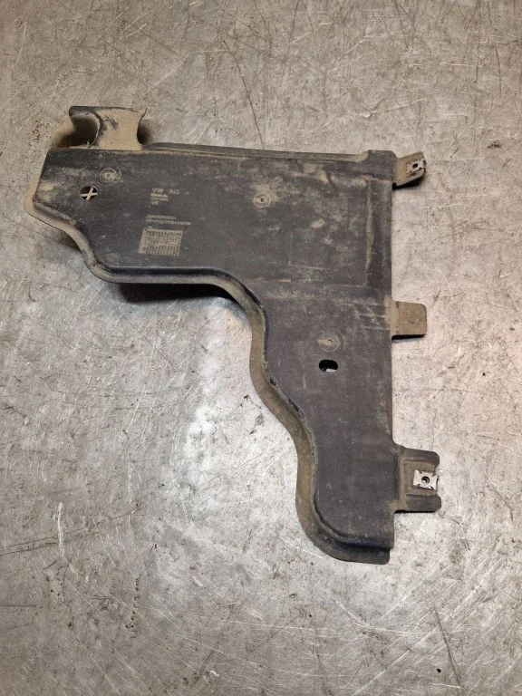 Rear underbody cover/under tray 2Q0825102A