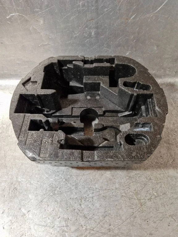Tool box – Volkswagen Jetta VI (2011-2018)
