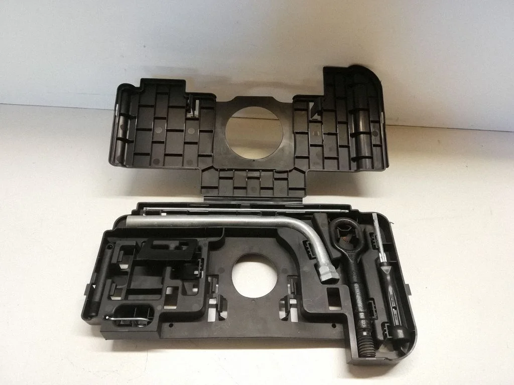 Tool set 8T8813685