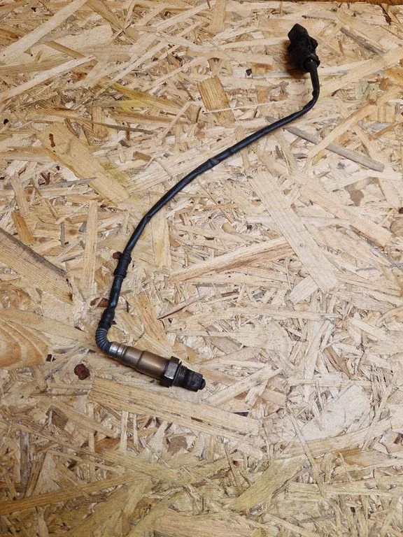 Lambdasond – Volkswagen Touran II (2010-2016)
