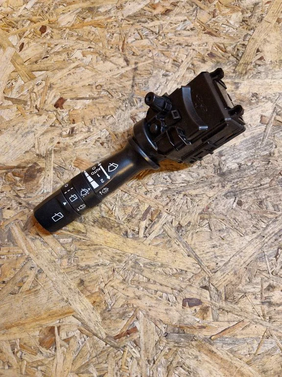 Wiper control stalk – KIA Ceed (2012-2018)
