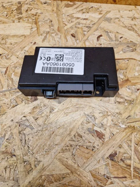 Bluetoothi moodul – Chrysler Town & Country V (2008-2016)