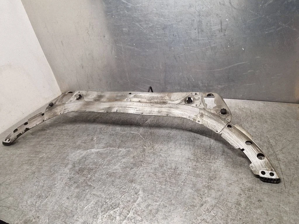 Top upper radiator support slam panel – Mercedes-Benz C-Class W205 (2014-2021)