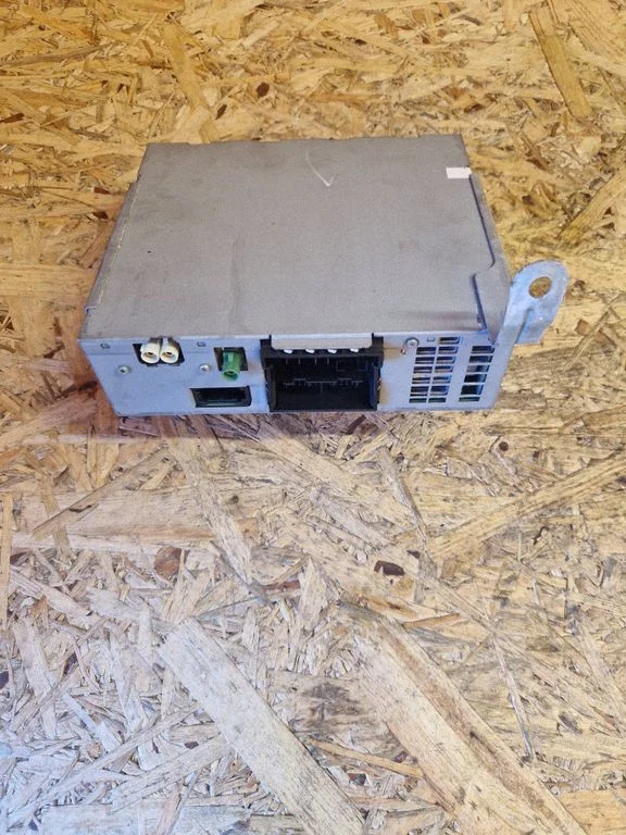 GPS navigation control unit/module – Volkswagen Touareg II (2010-2018)