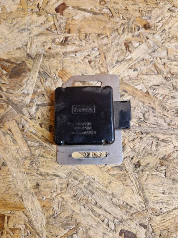 Antena (GPS antena) DG9T19H464CC