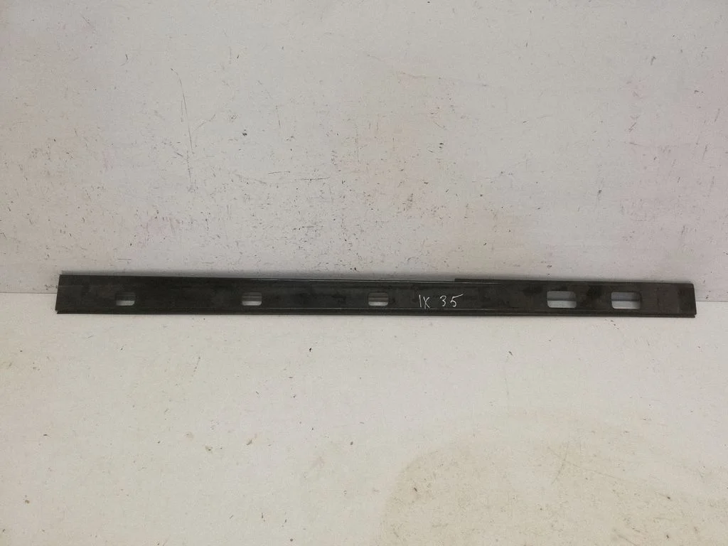 Katuse liist „molding" 872332Y500