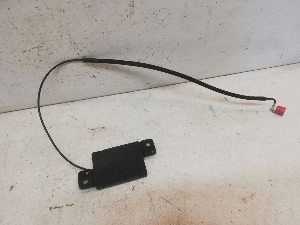 Aerial GPS antenna P68065721AC