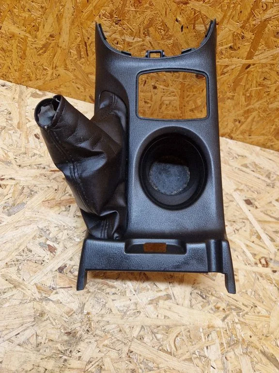 Muu keskkonsooli (tunneli) osa KD4564431