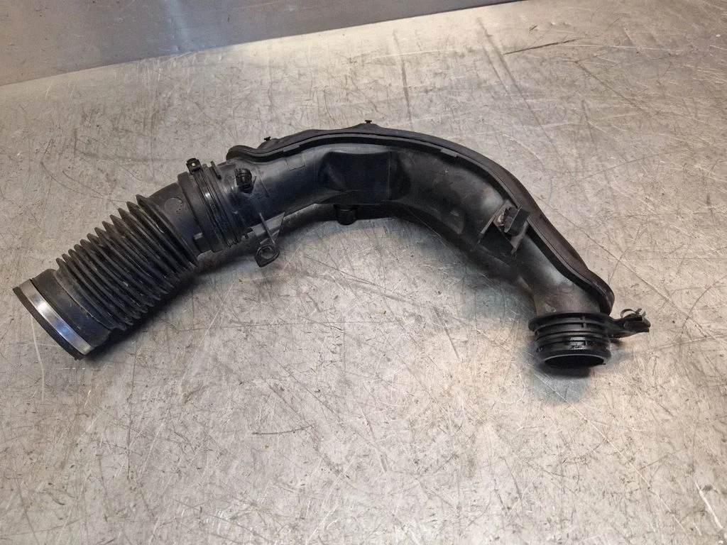 Intercooler air channel guide – Citroen DS5 (2011-2018)