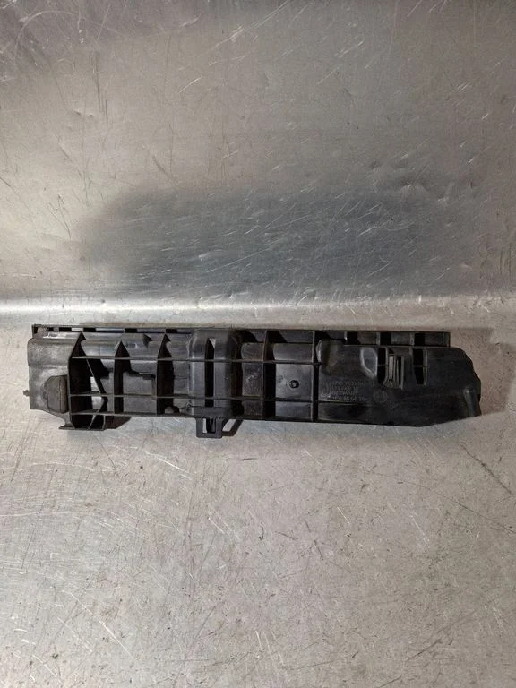 Radiator mount bracket 7524912