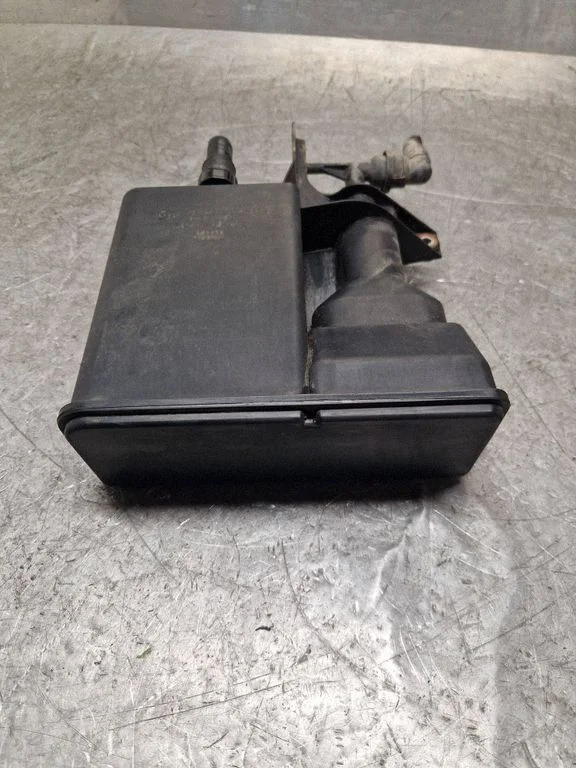 Active carbon filter fuel vapour canister 9803304