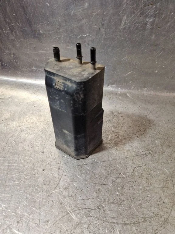 Active carbon filter fuel vapour canister 14950AX600