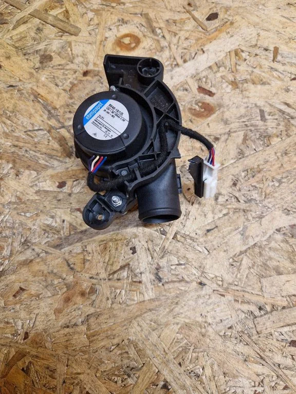 Engine control unit/module fan – Mercedes-Benz E-Class W212 (2009-2016)