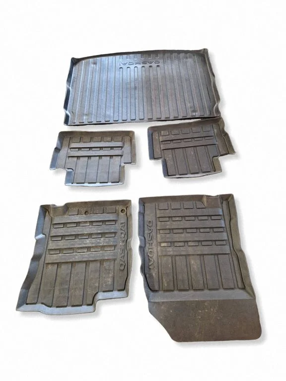 Car floor mat set – Nissan Qashqai (2014-2016)