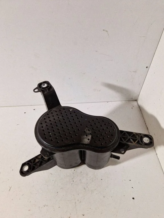Active carbon filter fuel vapour canister – Audi A4 Allroad B8 (2008-2016)