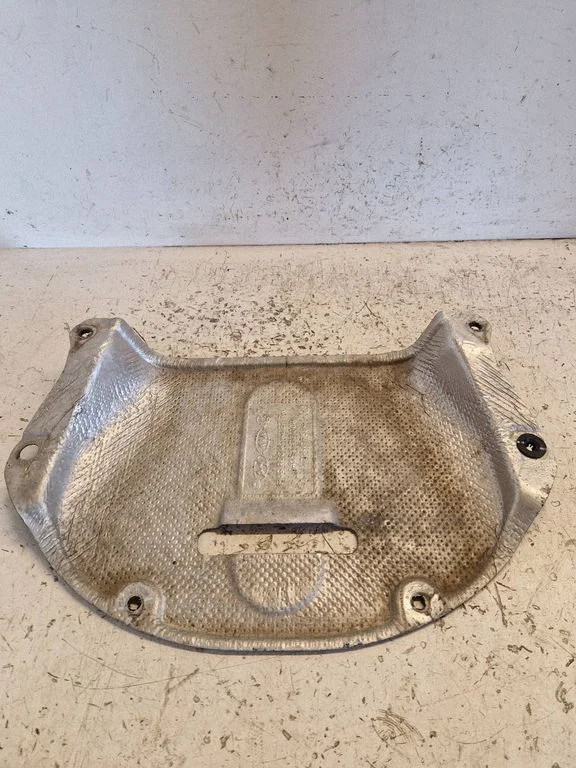 Exhaust heat shield 84191D3000