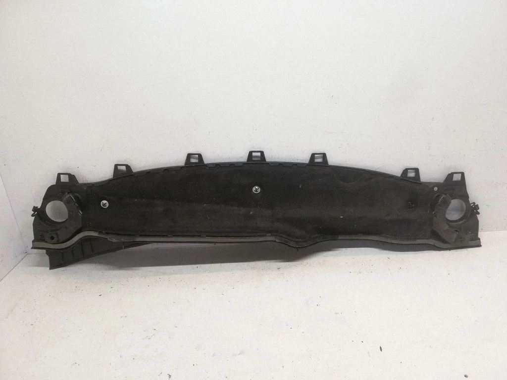 Heat shield in engine bay 39094229
