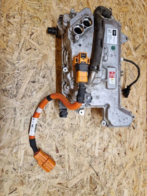 Voltage converter inverter – Peugeot 208 II (2019-)